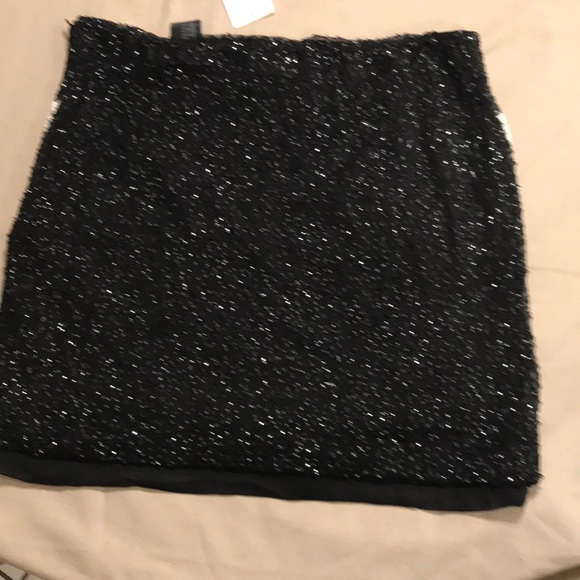 H&M mini skirt - Picture 2 of 8